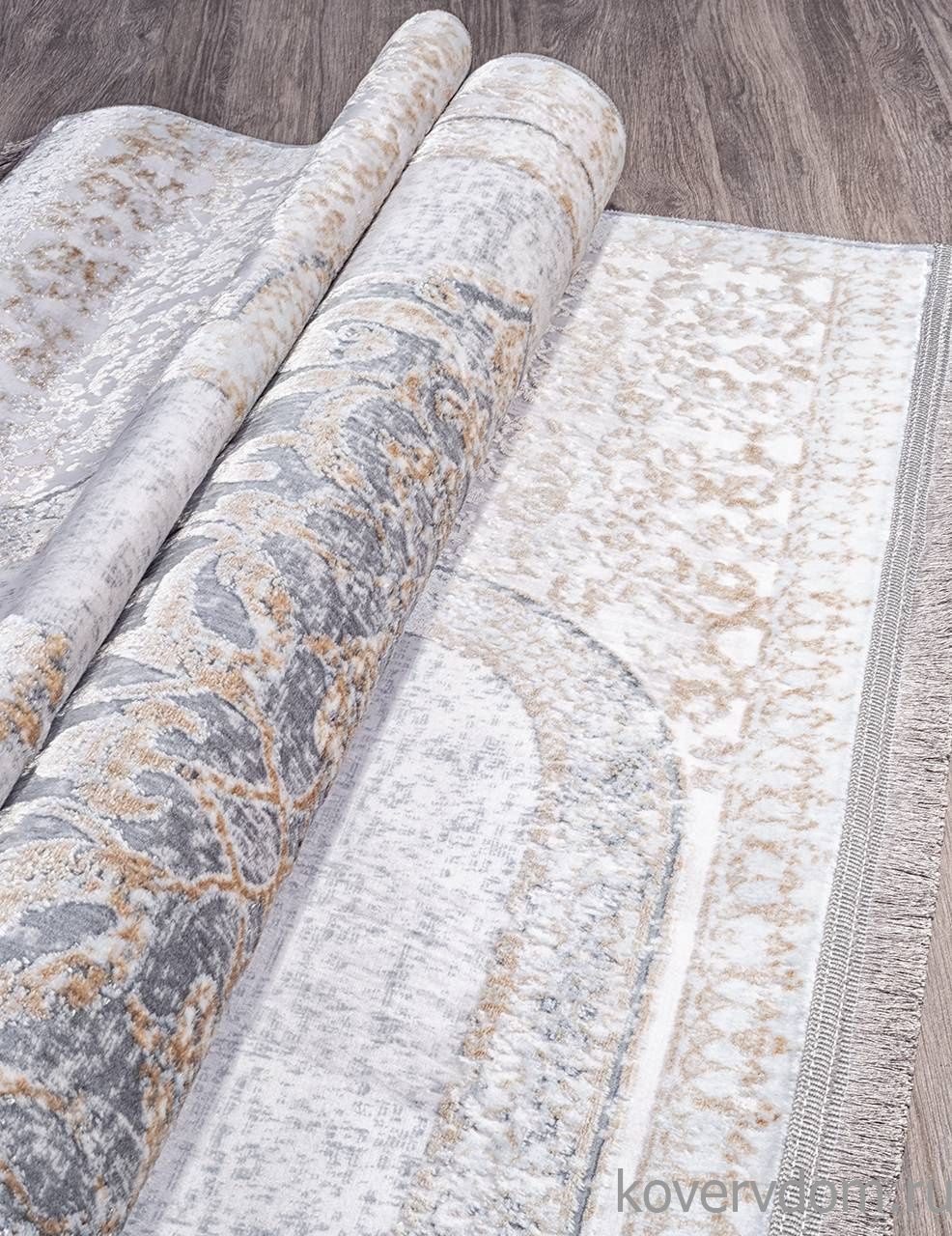 Ковер CAPRICE 8541 в дизайне